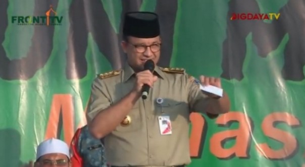 Gubernur DKI Jakarta Anies Baswedan menghadiri Reuni 212 (foto/int)