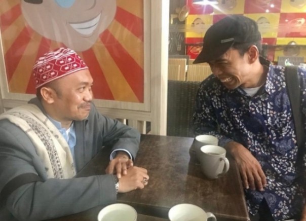 Ustaz Abdul Somad (UAS) sedang bertemu dengan sosok yang dikaguminya (foto/int)