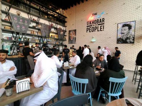 Kerajaan Arab Saudi longgarkan peraturan di restoran (foto/int)