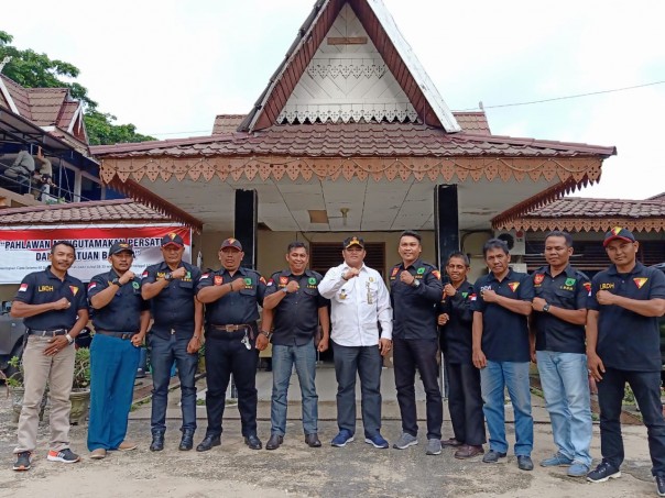 Menjalin sinergitas DPC Laskar Banjar Dalas Hangit (LBDH) Kecamatan Tembilahan Kabupaten Indragiri Hilir (Foto/Rgo)