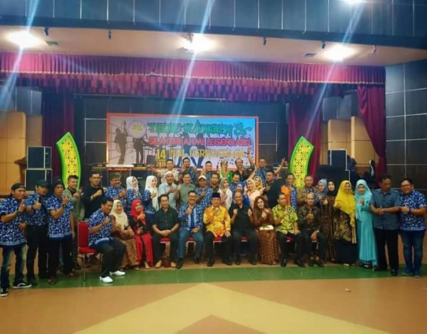 Sembilan seniman legendaris asal Inhil menerima penghargaan dari Dewan Kesenian Riau Kabupaten Indragiri Hilir (R24/Rgo)