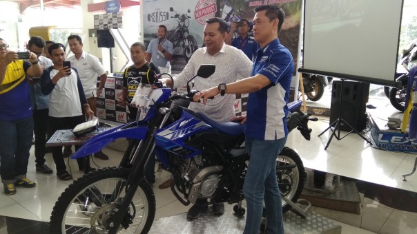 PT Yamaha Indonesia Motor Manufacturing (YIMM) melalui PT Alfa Scorpii Riau-Kepri meluncurkan dua produk teranyarnya, All New XSR 155 dan WR155R di Kota Pekanbaru (foto/ist)