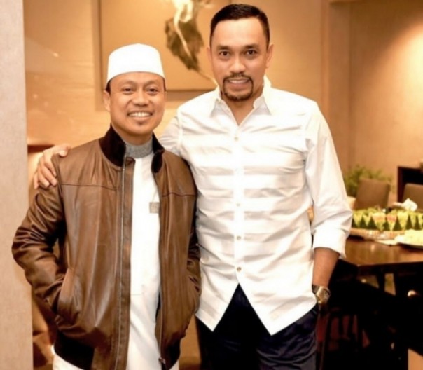 Politisi Partai Nasdem Ahmad Sahroni bersama Ustadz Das'ad Latif (foto/int)