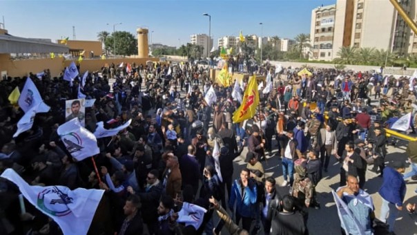 Para Pemrotes Irak Berupaya Menyerbu Kedutaan Besar AS di Baghdad