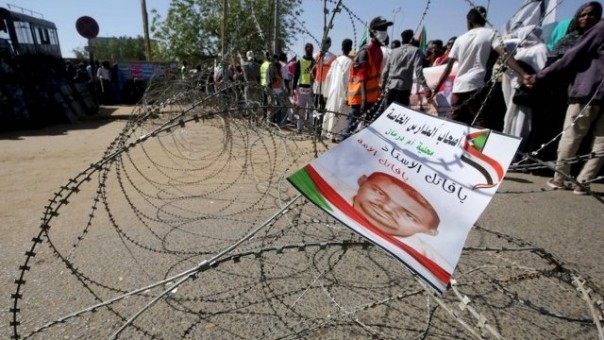 Pembunuhan seorang guru di Sudan, Ahmad al-Khair disebut membuat unjuk rasa menentang Bashir di Sudan kitan menjadi-jadi. (ilustrasi) Foto: int 