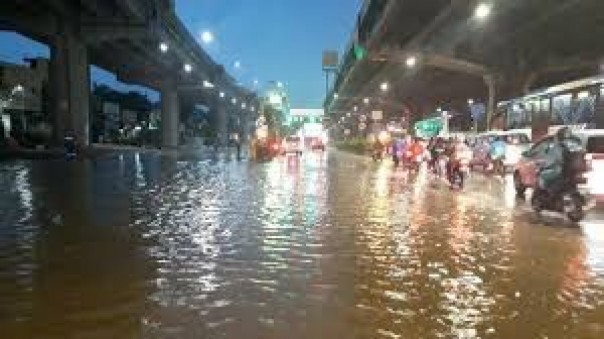 Dapat Arahan Ini Dari Presiden Terkait Banjir Jakarta, Anies Baswedan Langsung Manut