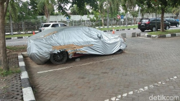 Parkir Selama Empat Tahun di Bandara I Gusti Ngurah Rai, Pemilik BMW Merah Dilacak Pihak Kepolisian