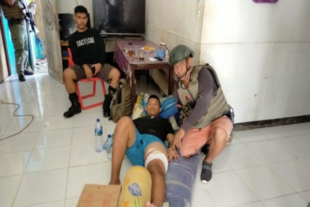 Bharatu Luki Darmadi menderita luka tembak pada bagian paha setelah diserang KKB di Nduga, Papua. Foto: int 