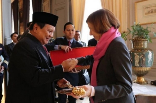 Menhan Prabowo berkunjung ke Perancis beberapa waktu lalu (foto/int)