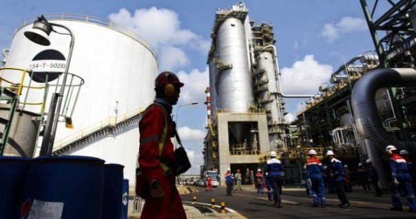 HIngga saat ini Indonesia belum kunjung menambah pembangunan kilang minyak. Hal ini disebut pengamat sebagai bukti bahwa mafia migas masih bebas berkeliaran. Foto: int 