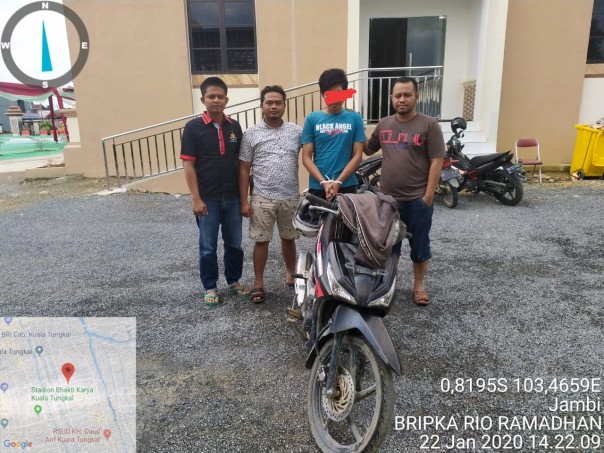 Unit Opsnal Polsek KSKP, Polres Inhil berhasil mengungkap dan melakukan penangkapan terhadap pelaku pencurian sepeda motor (foto/Rgo) 