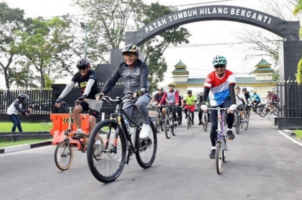 Gubernur Sumatera Utara Edy Rahmayadi gemar bersepeda (foto/int)