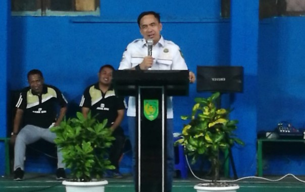 Ketua DPRD Inhil yang juga Ketua Persatuan Bulutangkis Seluruh Indonesia (PBSI) Inhil Ferryandi (foto/Rgo) 
