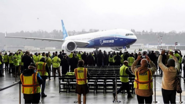 Ujicoba terbang Boeing 777-9x yang disebut sebagai pesawat terpanjang sedunia. Foto: int 