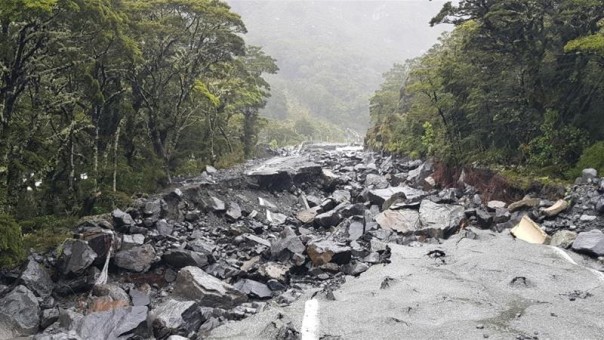 Ribuan Orang Terpaksa Melarikan Diri Saat Banjir Parah Melanda Selandia Baru