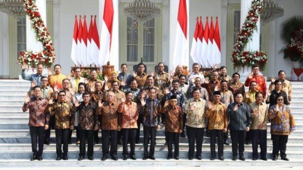 Foto bersama Kabinet Jokowi jilid II.