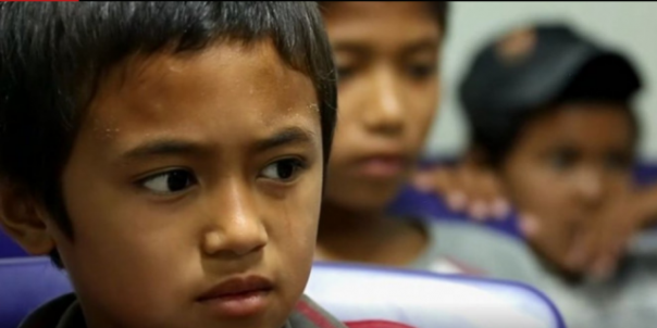 3 anak-anak Indonesia yang ditemukan berada di kamp penampungan di Suriah Timur. Foto: int 
