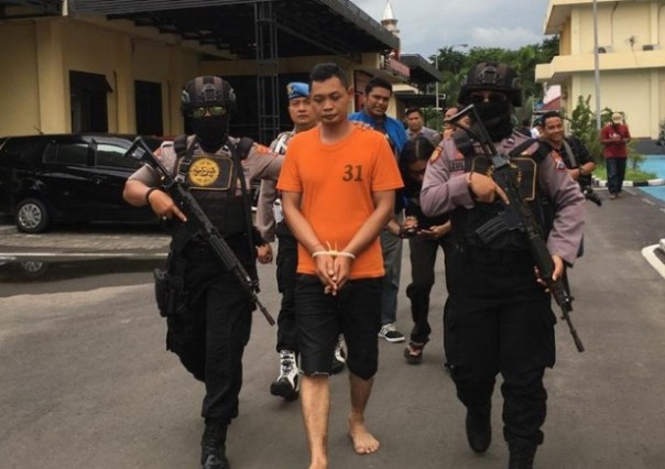 Kusnan Ghoibi alias Ali (29) yang diproses hukum karena berlagak TNI dan tipu 5 janda, Foto: int  