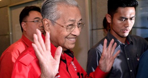 Secara Tiba-Tiba, Mahathir Mohamad Mengundurkan Diri Sebagai Perdana Menteri Malaysia 