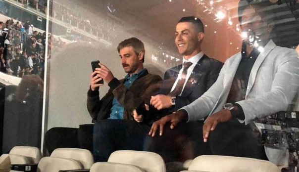 Ronaldo menyaksikan langsung laga Madrid vs Barcelona
