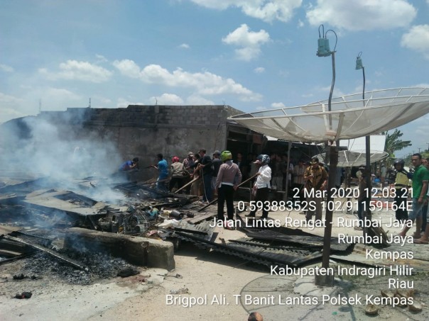 Musibah kebakaran terjadi di Desa Rumbai Jaya, Kecamatan Kempas Kabupaten Indragiri Hilir (foto/Rgo)