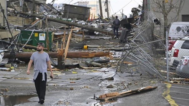 Topan Tornado Membunuh Setidaknya 25 Orang di Tennessee