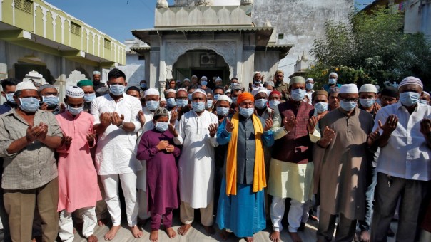 Ketika Virus Corona Mengubah Cara Umat Islam Beribadah di Seluruh Dunia, Dilarang Umroh Hingga Sholat Jum'at