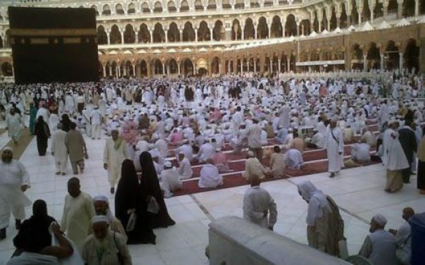 Kerajaan Arab Saudi larang warga negaranya sendiri untuk melaksanakan umrah (foto/int)