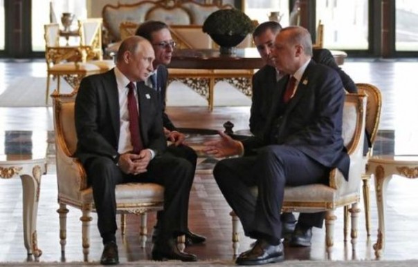 Presiden Rusia Vladimir Putin dan Presiden Turki Racip Tayyip Erdogan mengadakan pertemuan di Moskow membahas ketegangan di Suriah yang kian memanas. Foto: int