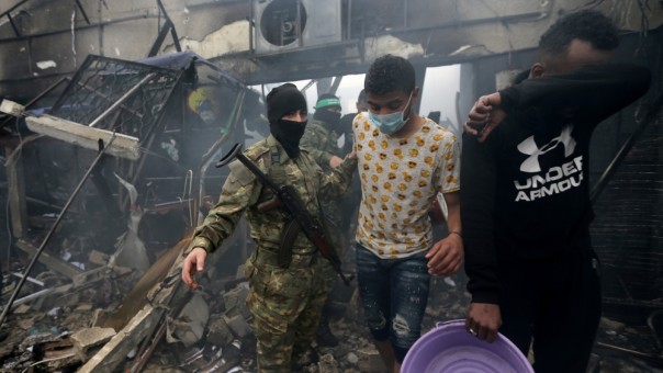 Sembilan Orang Tewas Secara Mengenaskan di Gaza Saat Kebakaran Dari Sebuah Toko Roti di Pasar yang Padat