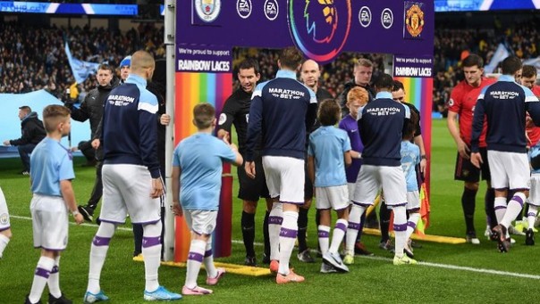 Premier League Inggris meniadakan seremoni jabat tangan antar pemain bola (foto/int)