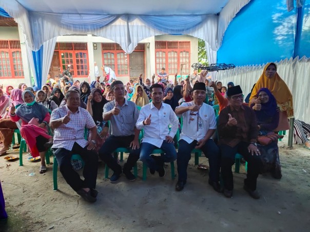 Momen Wakil Ketua DPRD Pekanbaru, Tengku Azwendi Fajri saat melakukan reses 