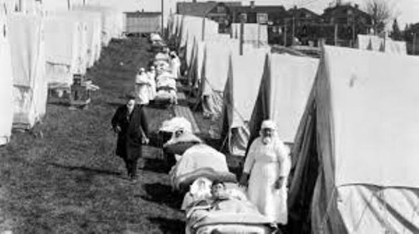 Pasien pandemi 1918 ditempatkan di luar tenada agar bisa mendapatkan sinar matahari. Foto : int 