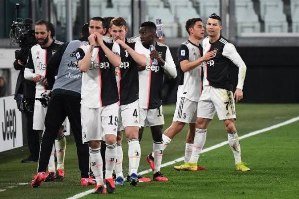 Juventus resmi potong gaji pemain dan jajaran pelatih untuk menekan pengeluaran (foto/int)
