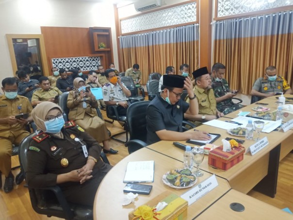 Pemerintah Daerah Kabupaten Bengkalis menggelar kegiatan Video conference oleh Gubernur Riau (foto/Hari)