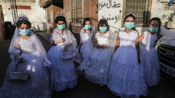 Kisah Pasangan Gaza yang Mampu Berhemat Biaya Pernikahan Akibat Kekhawatiran Pandemi Virus Corona