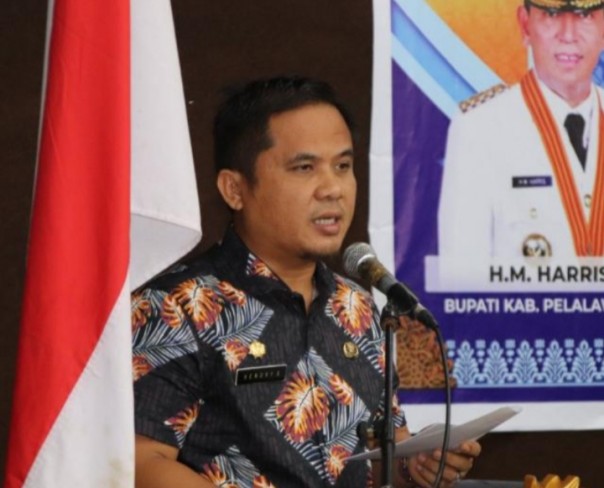 Kepala Dinas Kominfo Kabupaten Pelalawan Hendry Gunawan (foto/Ardi)
