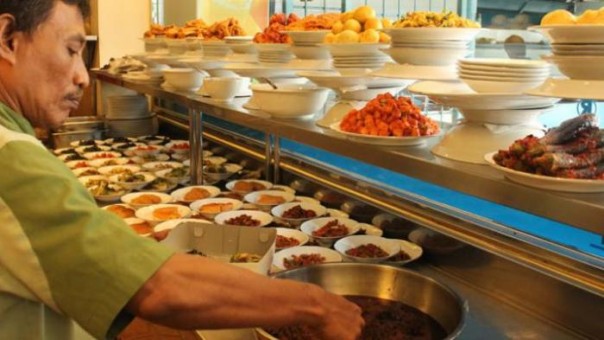Pemko Dumai sarankan penjual makanan tidak layani konsumen yang makan di tempat (foto/ilustrasi)