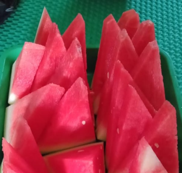 Buah semangka ternyata kaya manfaat dan baik untuk kesehatan selama puasa ramadhan 2020 (foto/riki)
