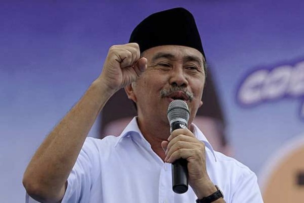 Gubernur Riau Syamsuar janjikan uang Rp300 ribu bagi warga terdampak virus corona (foto/Wira)