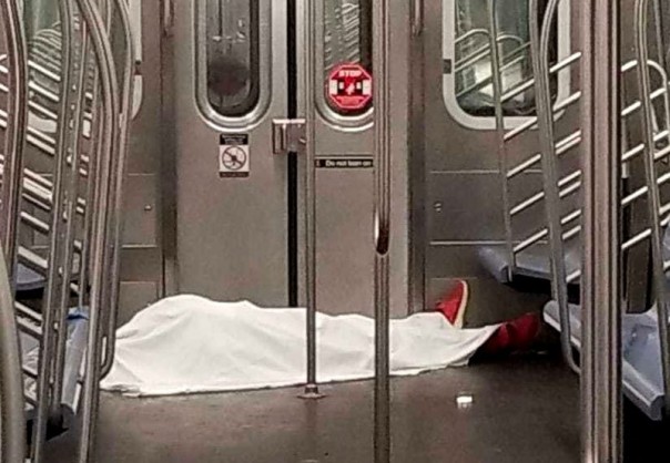 Semakin Mencekam, Dua Pria Tunawisma Ditemukan Tewas di Kereta Bawah Tanah New York City Hanya Dalam Waktu 13 Jam, Diduga Ini Penyebabnya...