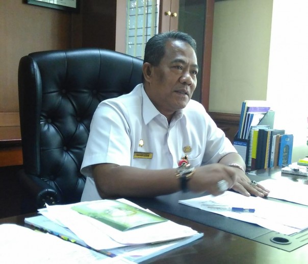Plt Kepala Dinas Pendidikan Provinsi Riau Kaharuddin (foto/Wira)