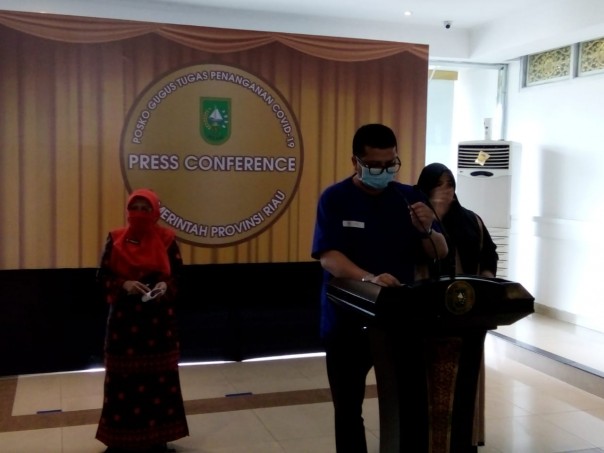 Juru bicara Covid-19 Provinsi Riau, dr Indra Yovi (foto/Wira)