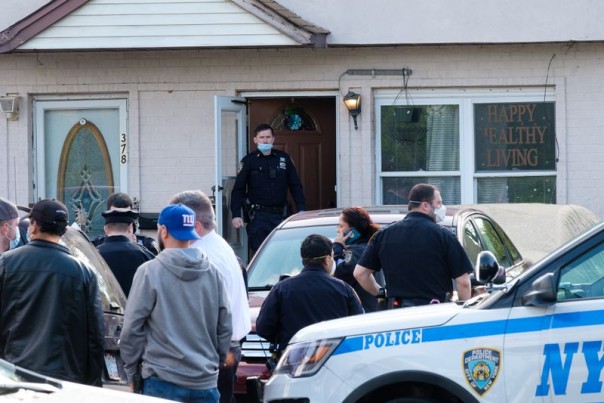 Seorang Wanita Hamil dan Pacarnya Tewas Dalam Insiden Penembakan di Sebuah Rumah di Staten Island
