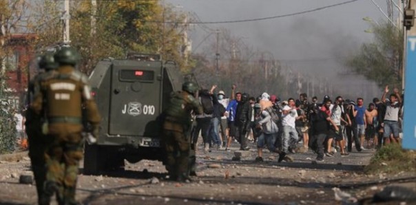 Bentrokan antara pengunjuk rasa dan polisi di Santiago, Chili/Net