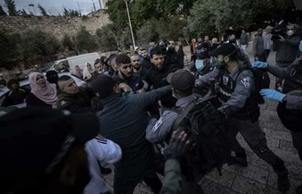 Israel Pukul Jamaah Shalat Idul Fitri 2020 di Gaza Palestina, Netizen: Terlaknat Kalian Zionis (foto/int)
