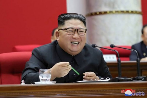 Sempat Diisukan Mati Hingga Punya Tiruan, Kim Jong-un Pimpin Rapat Militer Bahas Rudal dan Nuklir Korut (foto/int)