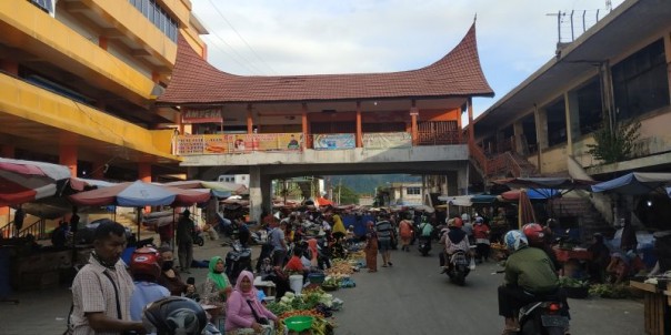 Pasar Raya Padang /foto :okezone