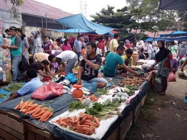 Pasar Kaget Kembali Buka, Ini Kata Dinas Koperasi UKM Perindag Pelalawan (foto/int)