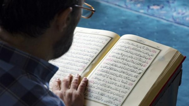 Surat Al Kautsar Diturunkan di Mekah, Ini Arti dan Terjemahan Lengkapnya (foto/int)